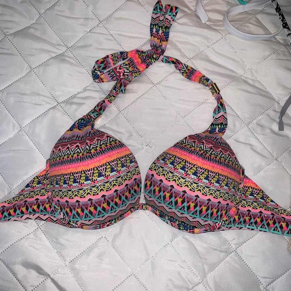 Victoria’s Secret bikini